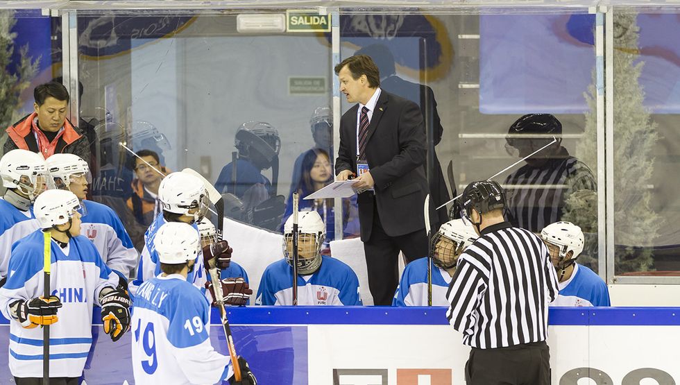 Granada,,Spain,February,4,,2015:,Ice,Hockey,Match,Between,The west vancouver cop hockey