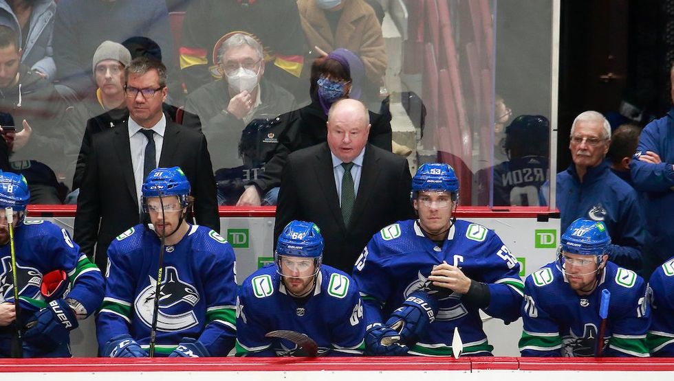 canucks head coach