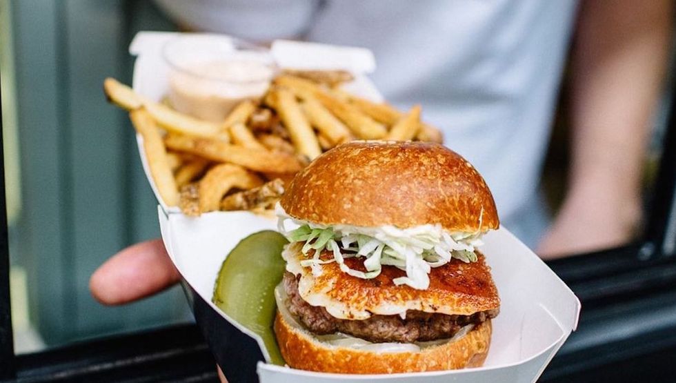 aloette_restaurant_280169299_1413663029104494_270715349170826339_n burger drops