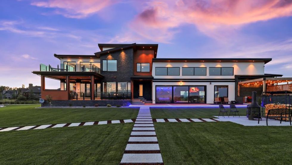 Photo via Realtor.ca