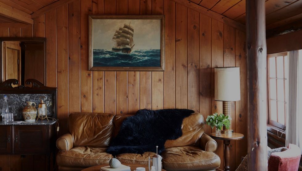 The Captain Whidbey is the perfect island getaway on Whidbey Island