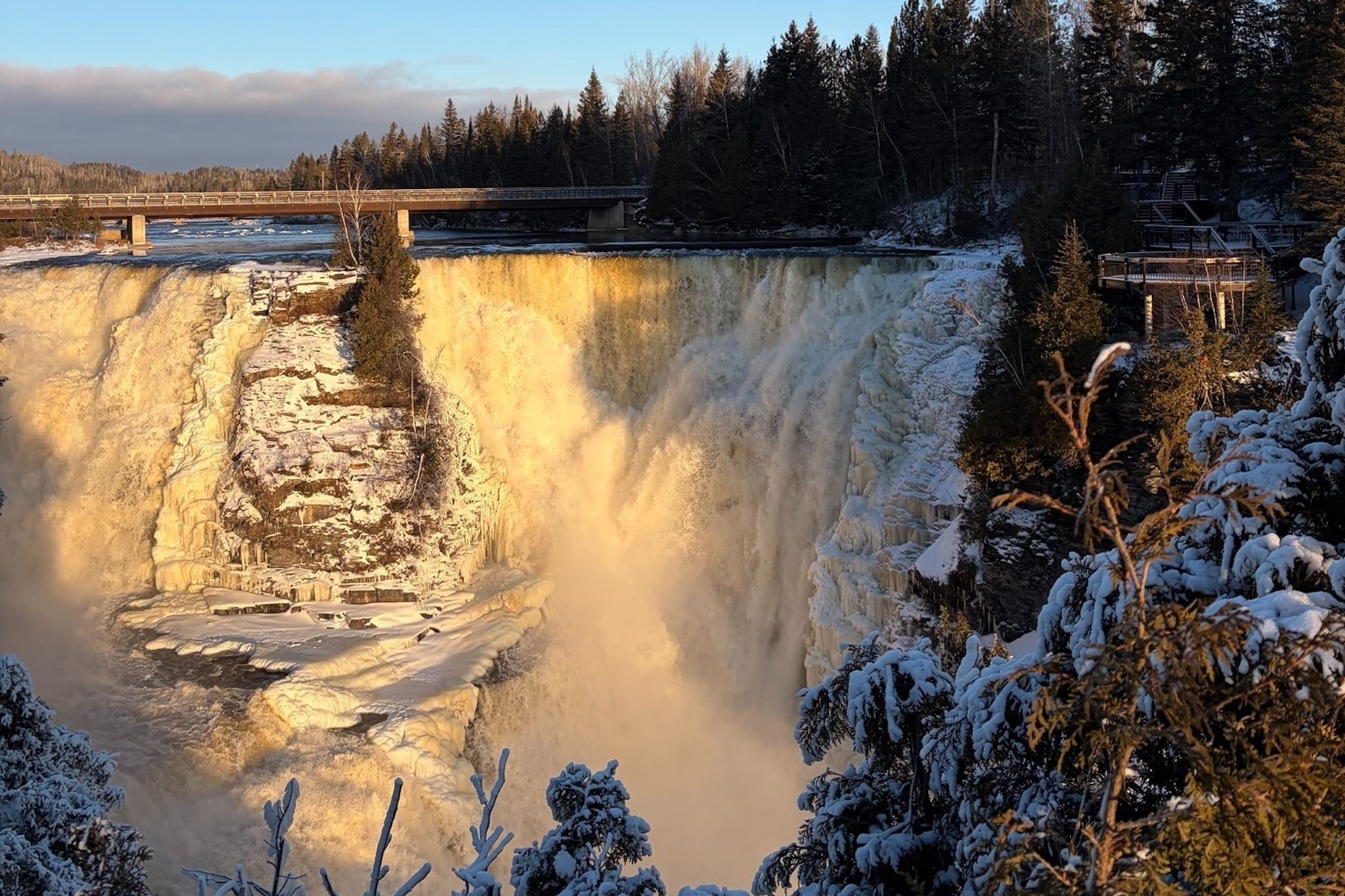 Roaring waters to ice: Ontario’s second-tallest waterfall stands still in winter Roaring waters to ice: Ontario’s second-tallest waterfall stands still in winter