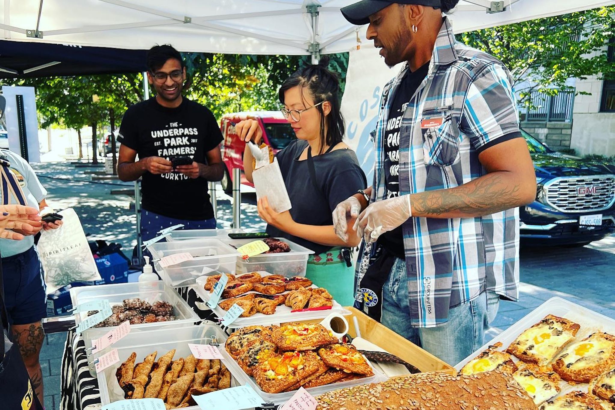 The best Toronto farmers markets to explore this summer The best Toronto farmers markets to explore this summer