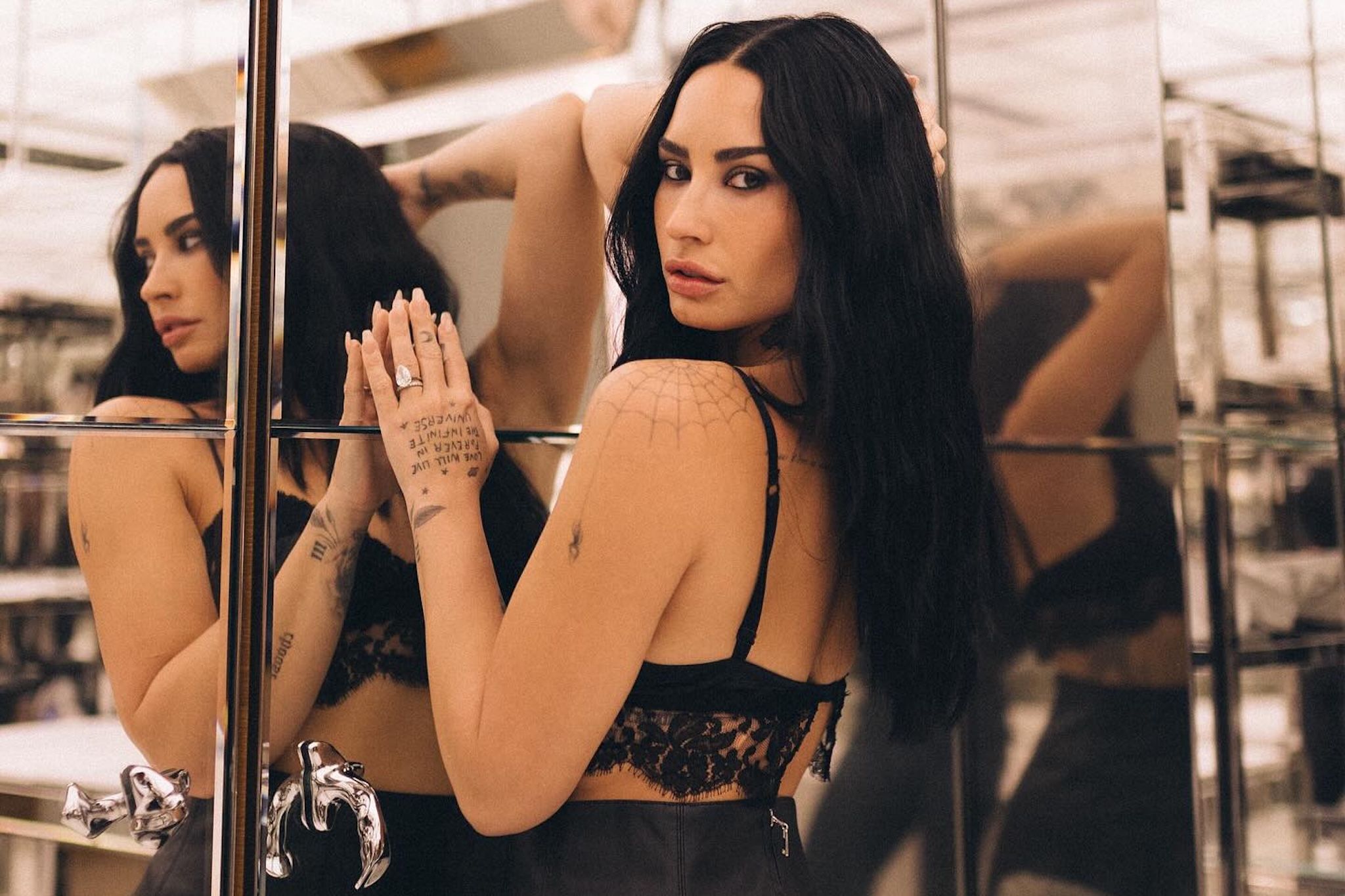 Demi Lovato is going on tour and Toronto is the only Canadian stop