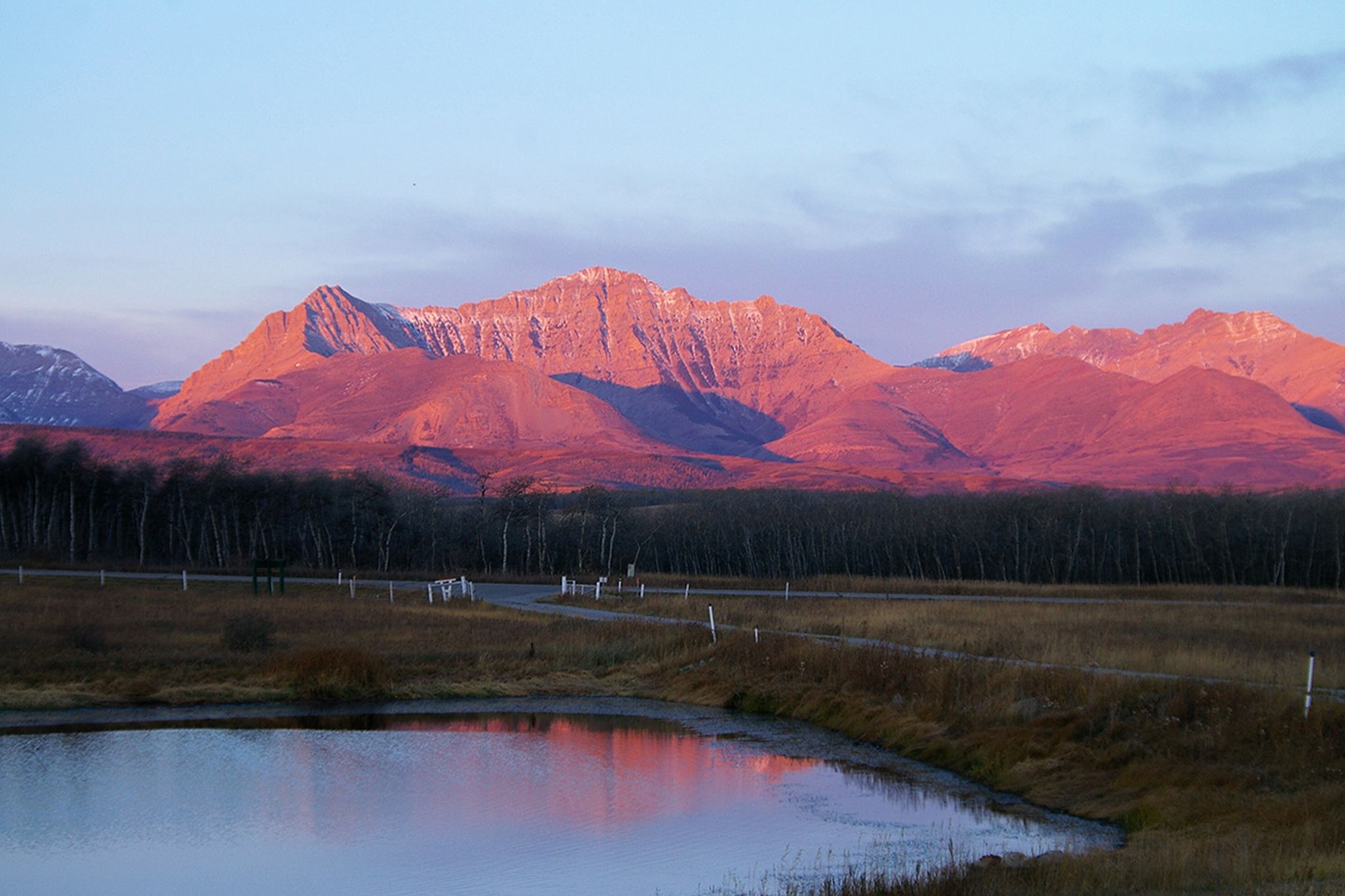 Experience Nature at Your Doorstep with This Alberta Rocky Mountain Vacation Rental
