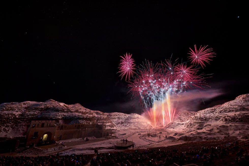 curiocity calgary drumheller lightfest badlands ampitheatre
