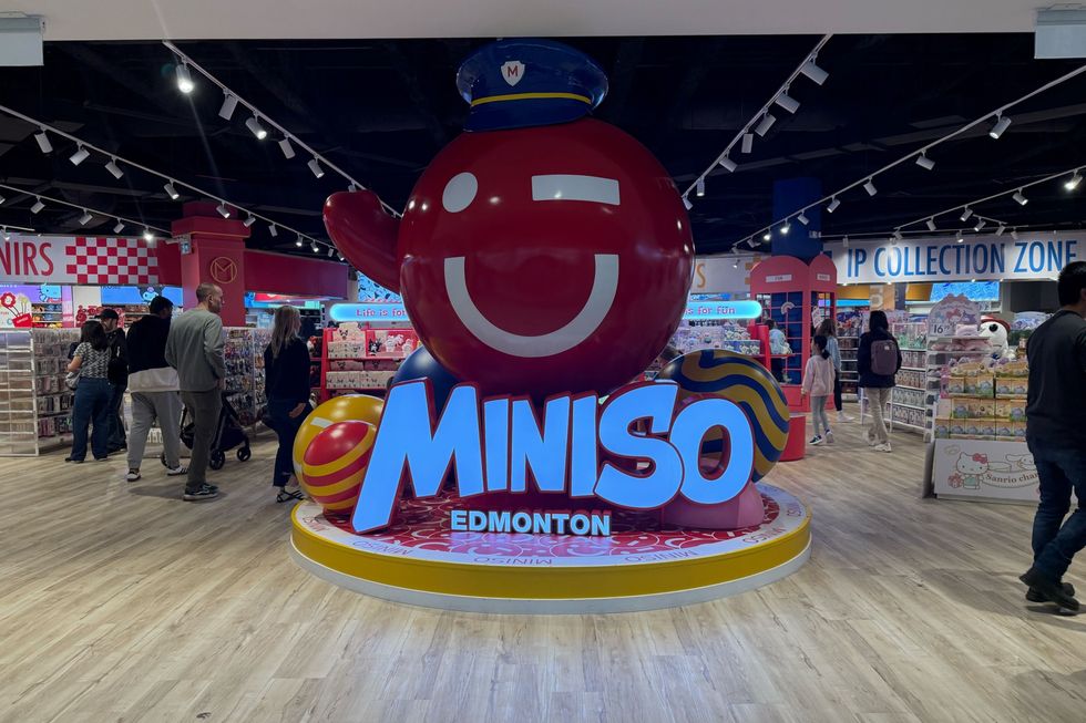 miniso edmonton front entrance