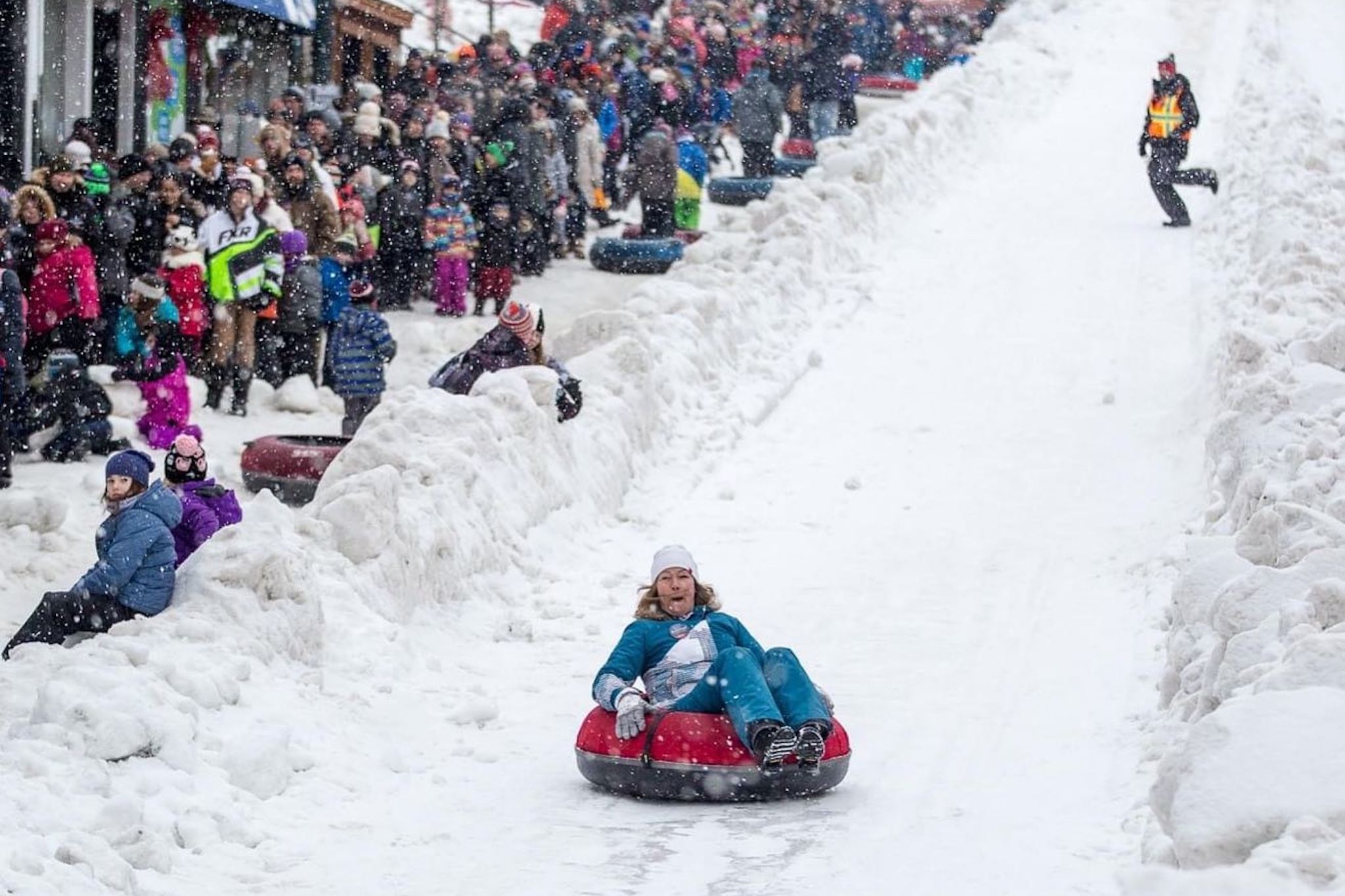 A massive snow hill to take over downtown street in ‘Heart of Muskoka’