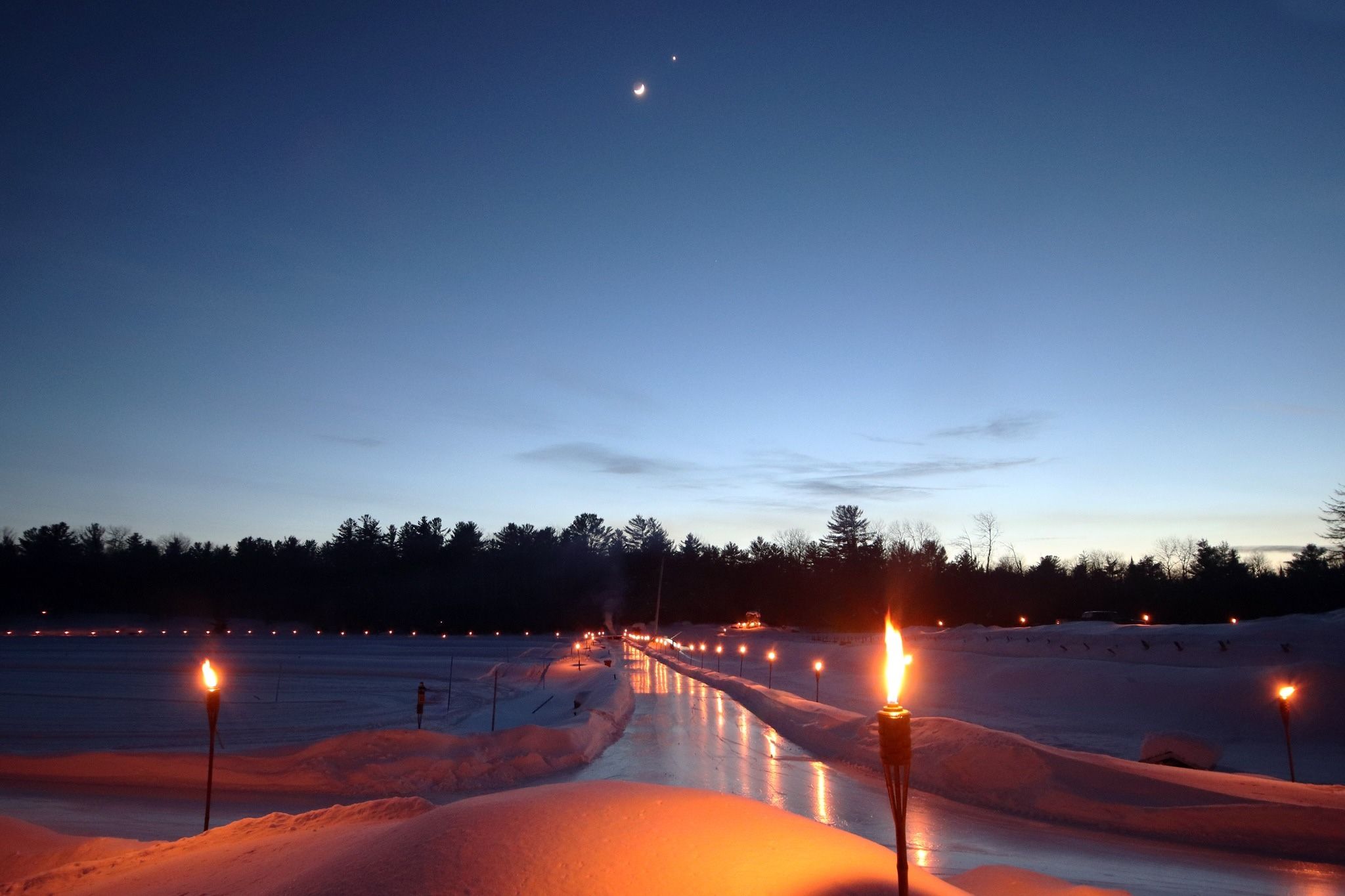 There’s an illuminated ice skating loop in Ontario around 12 acres of cranberries There’s an illuminated ice skating loop in Ontario around 12 acres of cranberries