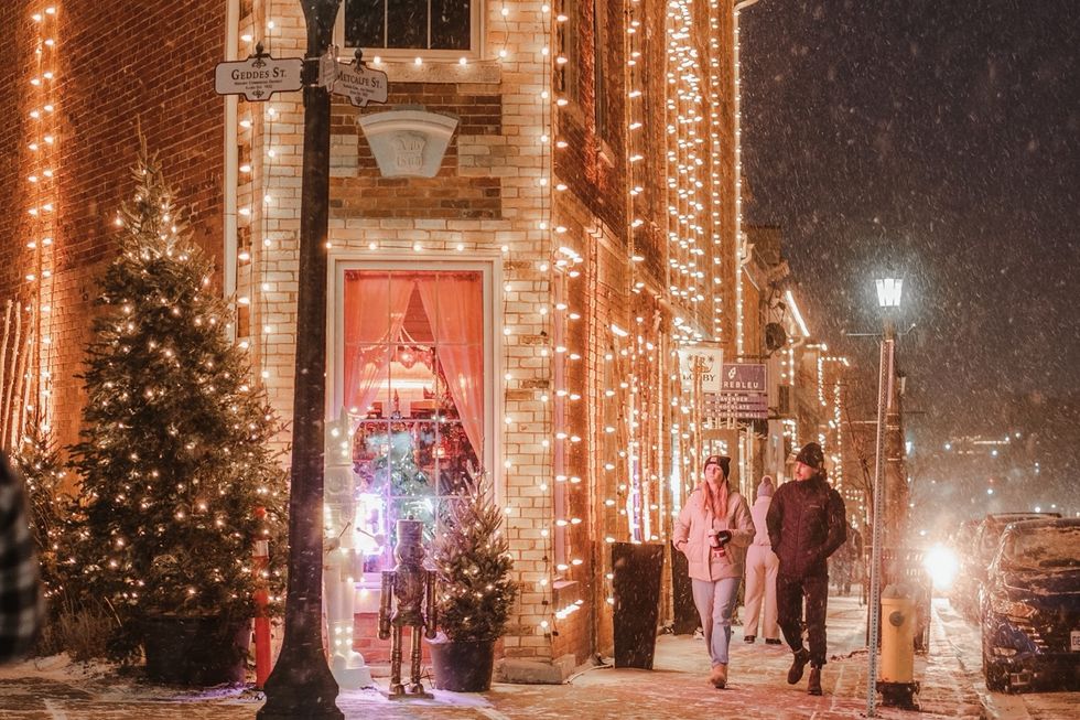 romantic towns ontario