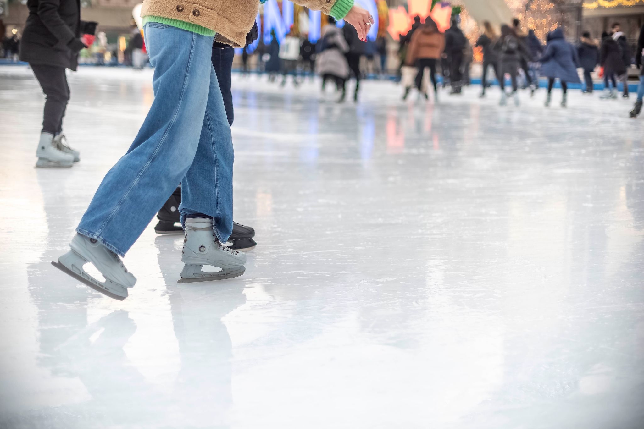 These outdoor skating rinks in Toronto are free to glide around on