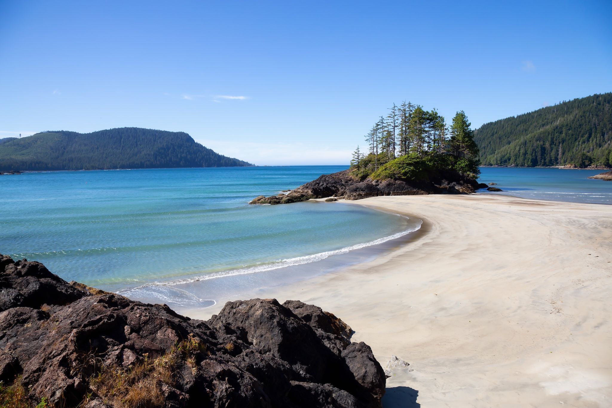 This B.C. park with white-sand beaches and sea stacks is a year-round paradise This B.C. park with white-sand beaches and sea stacks is a year-round paradise