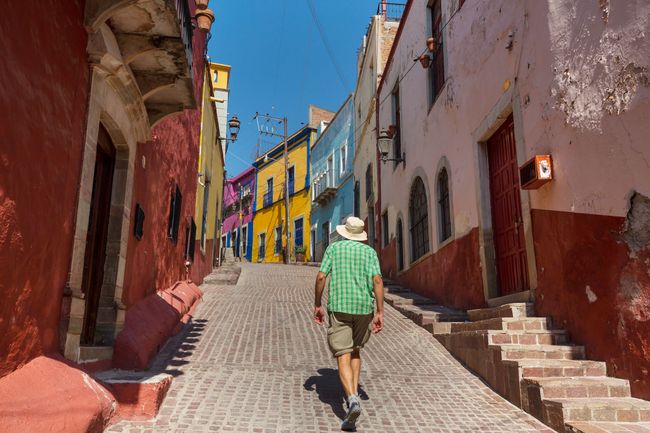 flair airlines new route from vancouver to Guanajuato, Mexico