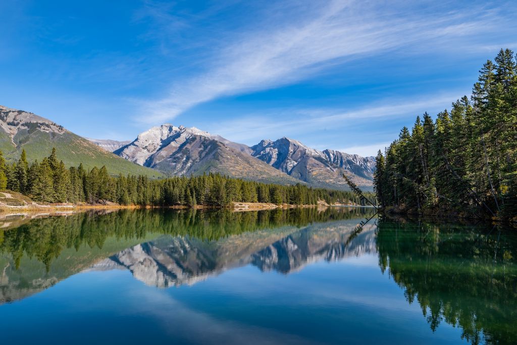 Johnson Lake: A warm lake just over an hour from Calgary