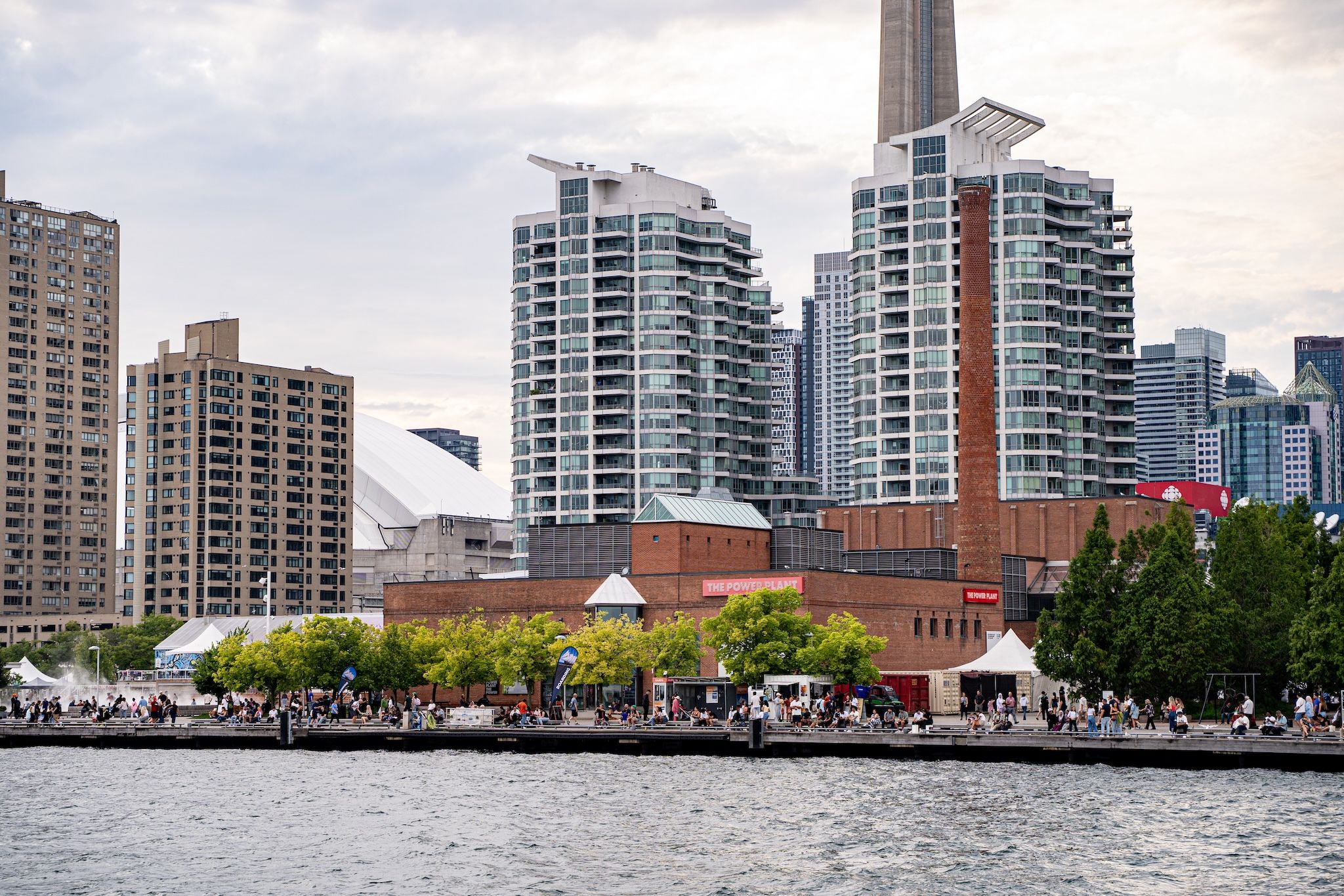 A 130-foot sports field will be floating in Toronto’s Harbourfront for the FIFA World Cup A 130-foot sports field will be floating in Toronto’s Harbourfront for the FIFA World Cup