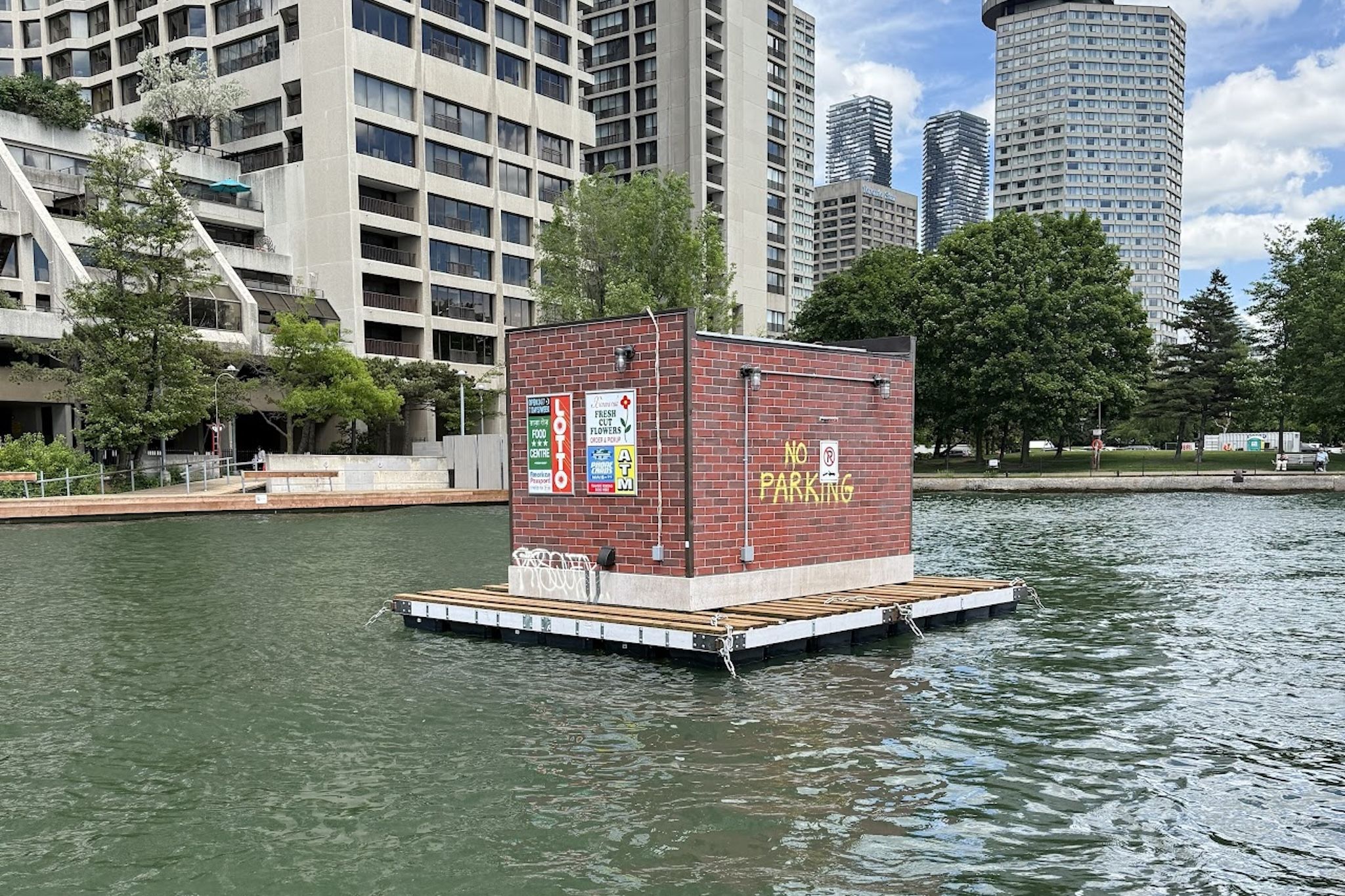 There’s a convenience store in Toronto literally floating on Lake Ontario There’s a convenience store in Toronto literally floating on Lake Ontario