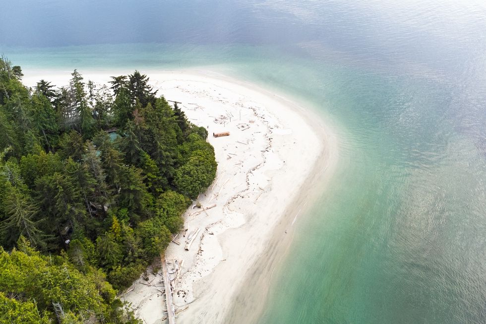 calvert island bc