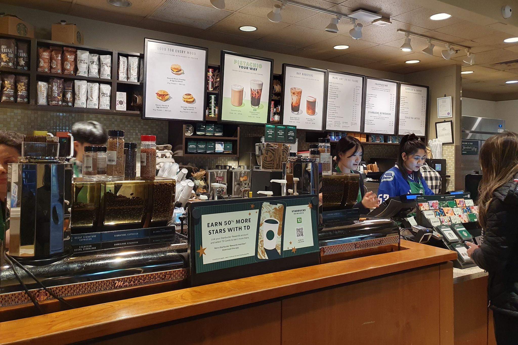 Starbucks Canada to bring back one of its most iconic drinks and it’s so 2017 Starbucks Canada to bring back one of its most iconic drinks and it’s so 2017