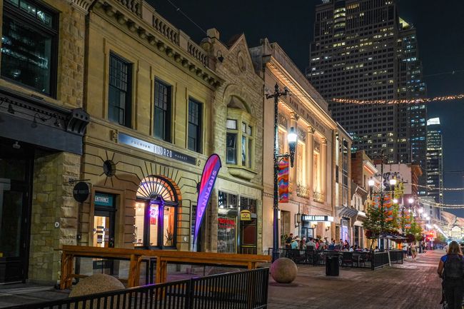 Bank and Baron pub in the ancient building of the Bank of Nova Scotia on Stephen Avenue, a historic pedestrian retail street in Downtown Calgary, Alberta, Canada