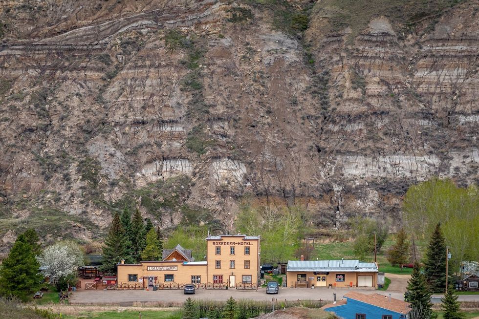 Wayne, Alberta, View of the historic Rosedeer Hotel in the ghost town of Wayne Alberta. Wayne was a large coal mining settlement in the past, but is now home to only a few people.