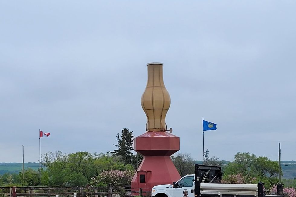 World’s largest oil lamp replica World's Largest Oil Lamp Replica